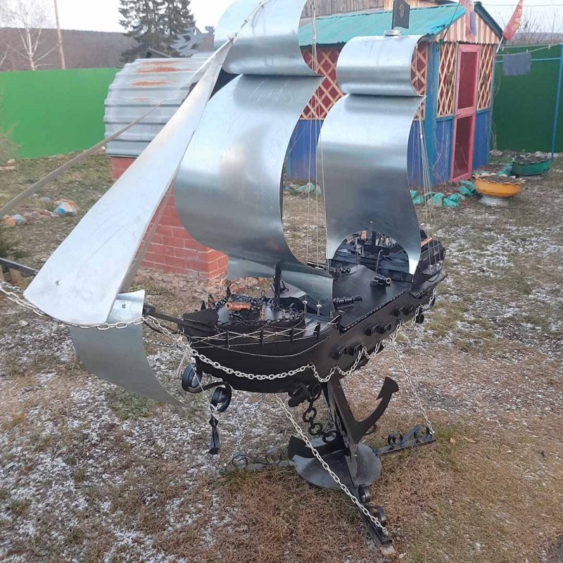Керамический мангал корабль