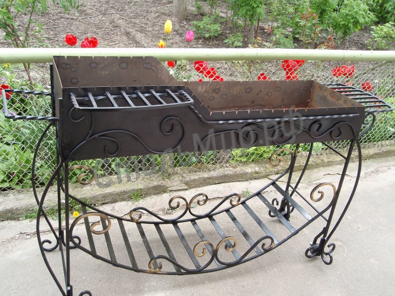 Красивый мангал из металла