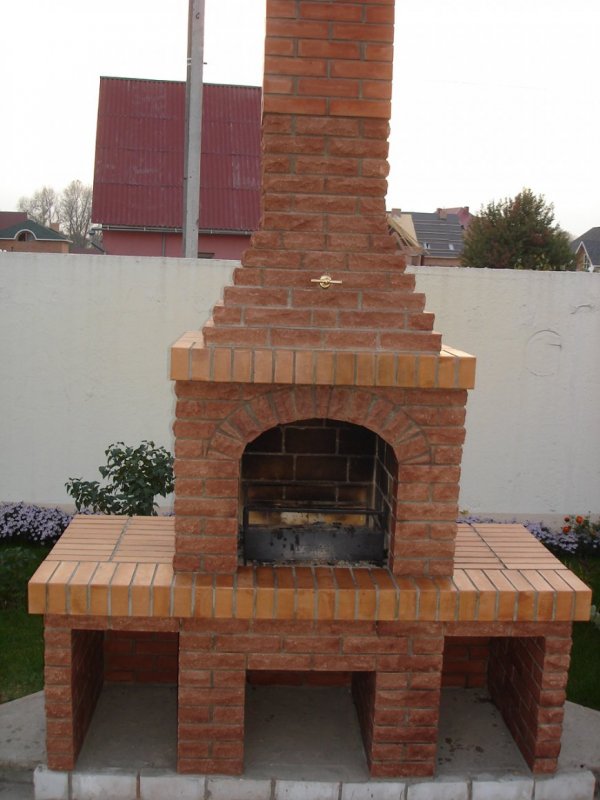 Кирпичный мангал