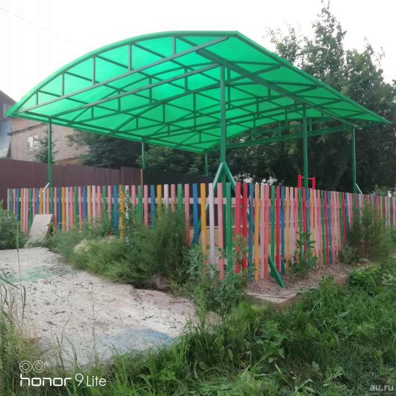 Беседка из зеленого поликарбоната
