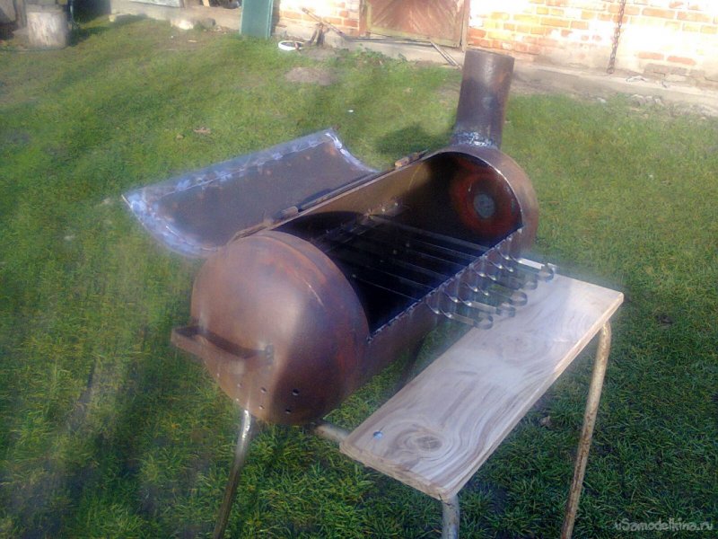 Вертикальная жаровня из газового баллона