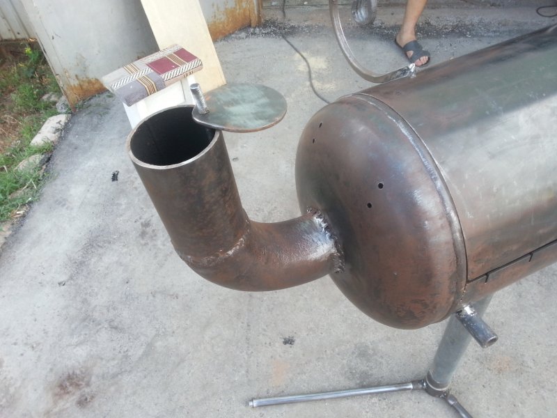 Коптильня из газового баллона на трубу дымохода