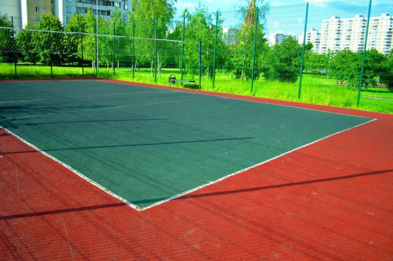 Резиновая плитка для спортивных площадок