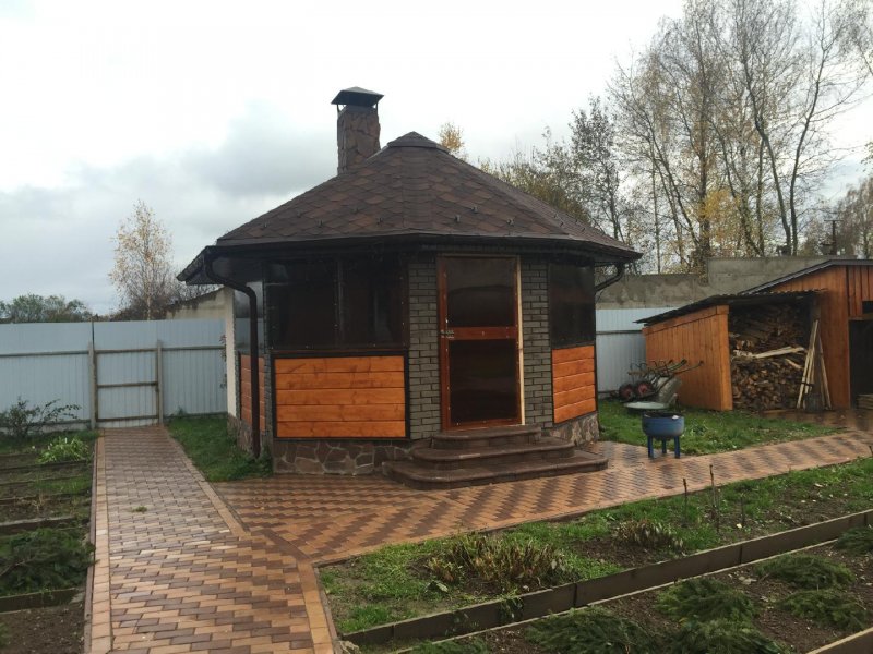 Беседка с баней и мангалом