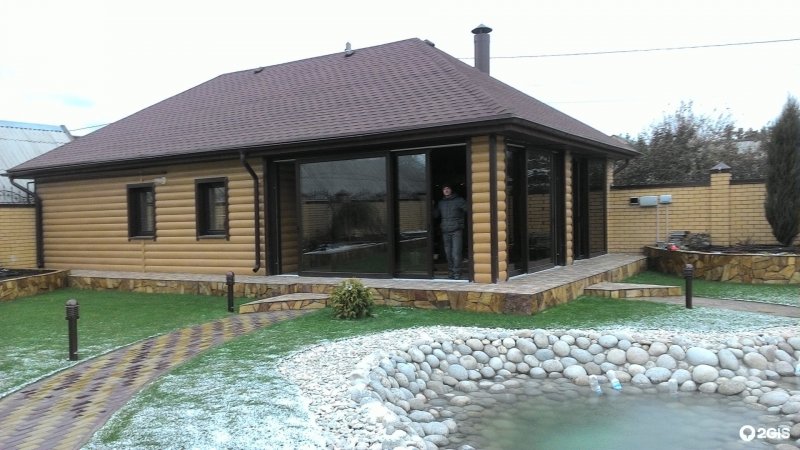 Кирпичная баня с беседкой