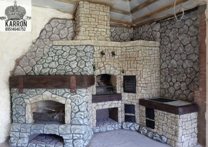 Костровище из камня с мангалом
