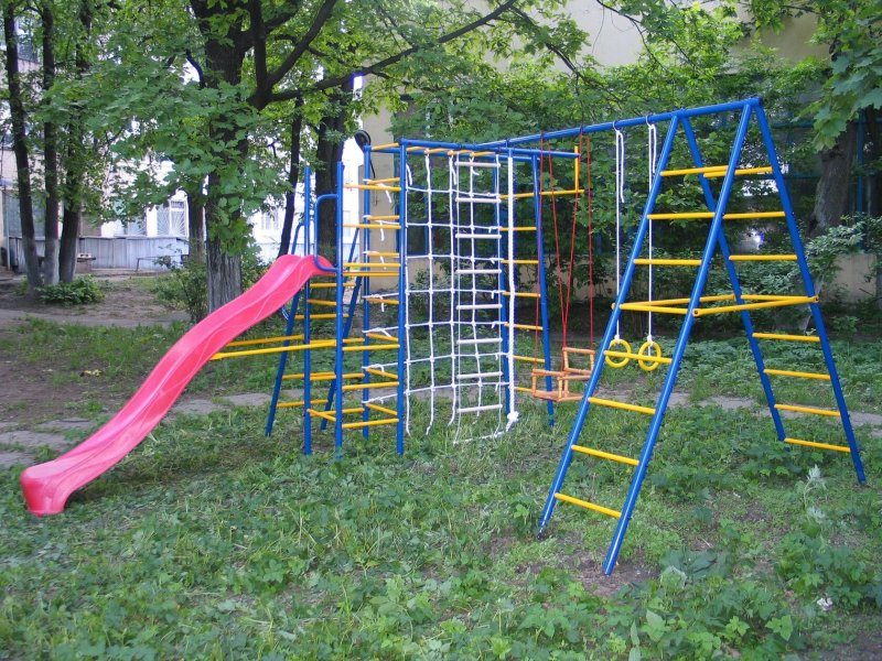 Детские площадки из металла