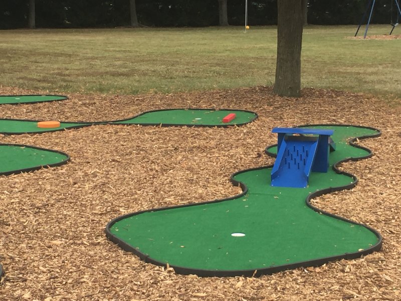 Mini Mini Golf