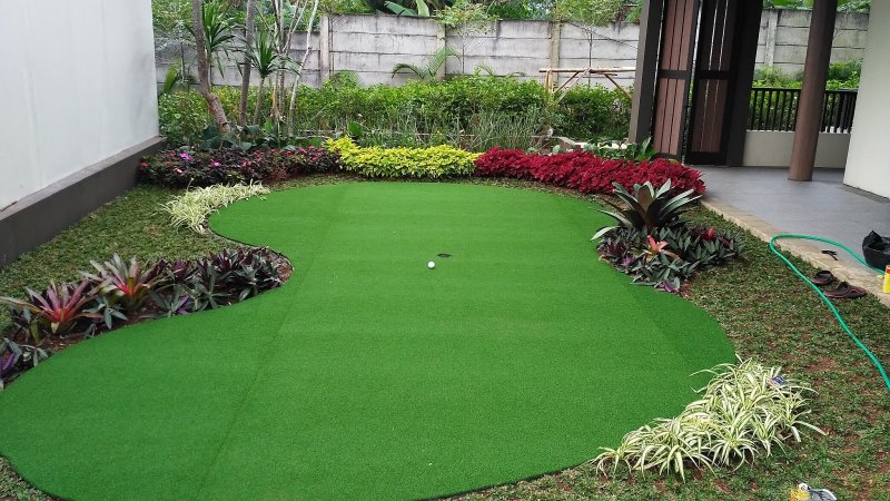 Mini Mini Golf