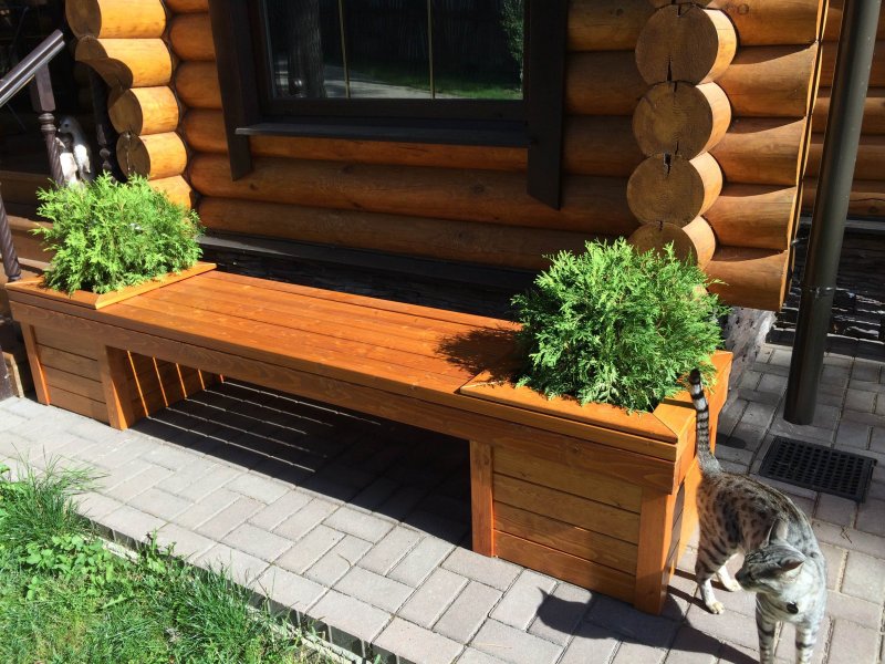 Скамья с вазонами Самсон
