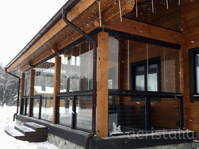 Безрамное остекление террас Honka