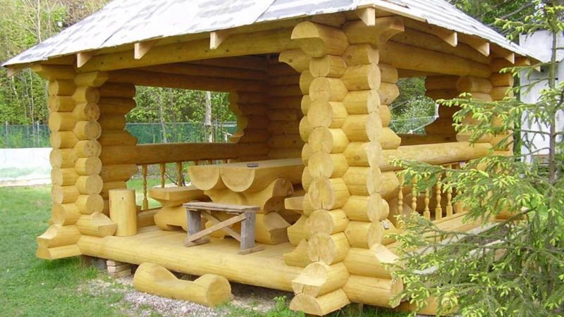 Рубленные беседки из бревна
