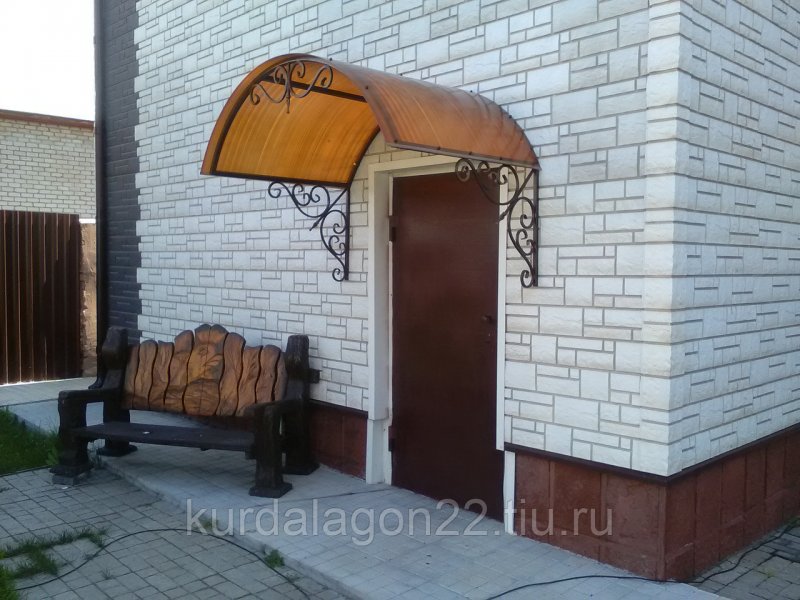 Козырек над крыльцом Hormann