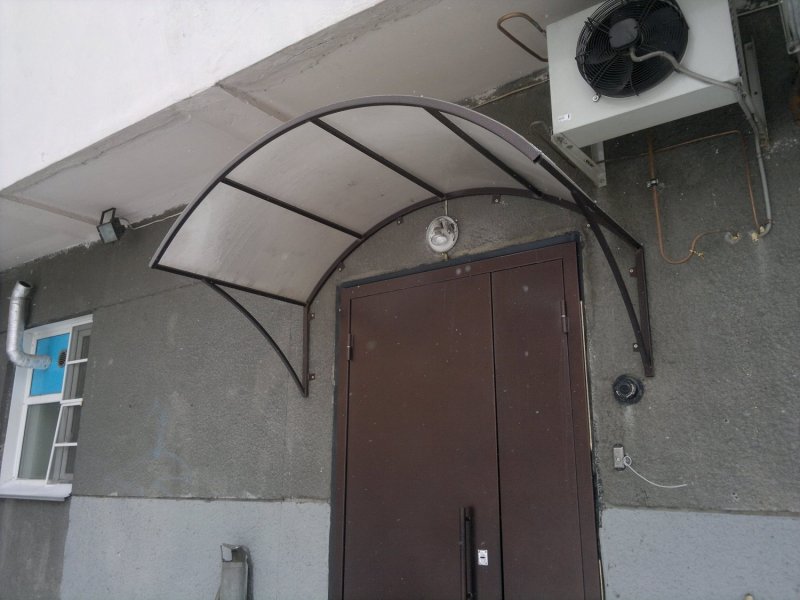 Козырек из профильной трубы
