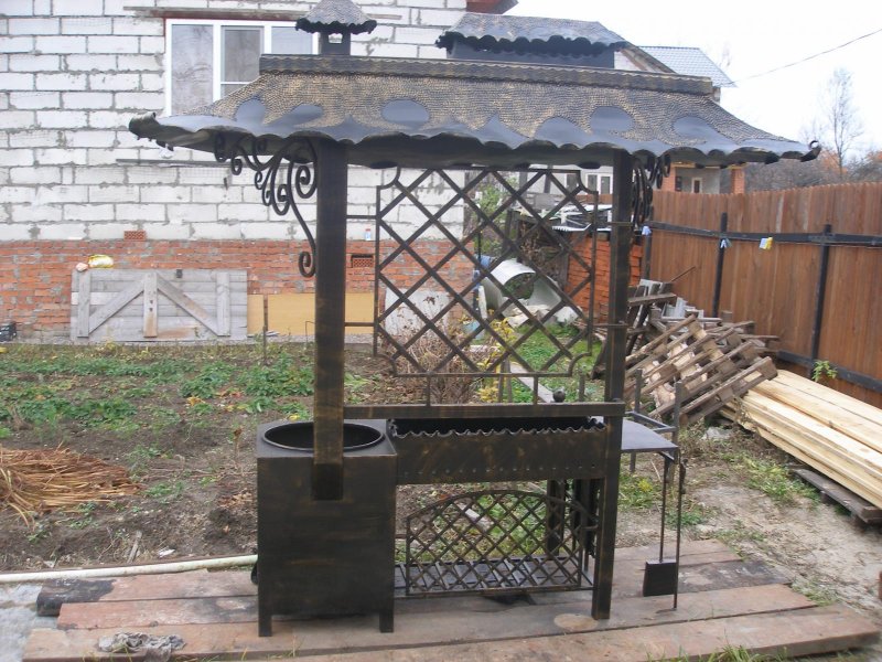 Кованый навес для мангала