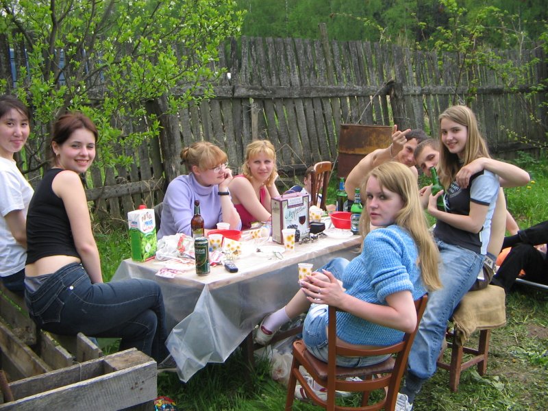 Дача шашлык девушка
