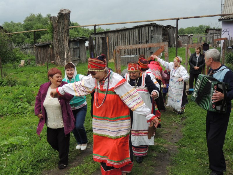 Домик для посиделок на даче