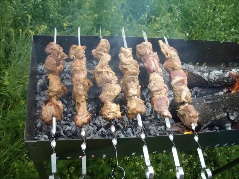 Шашлычок на даче