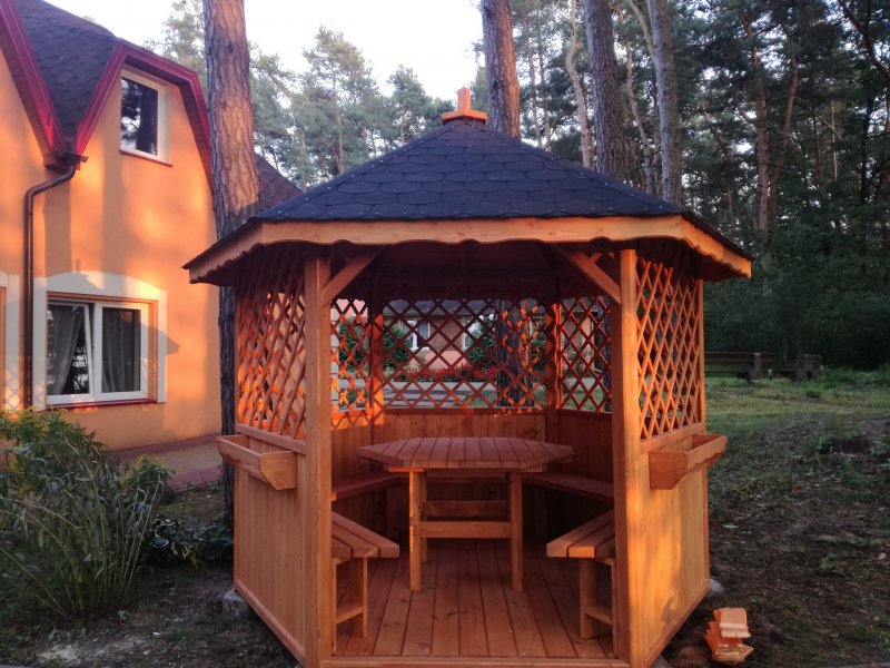 Шестигранная беседка фонарик