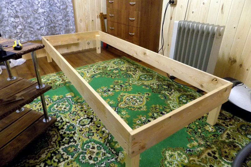 Кровати для ДАЧСВОИМИ руками