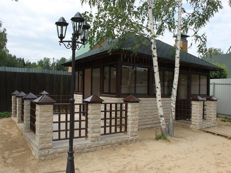 Беседка кирпич и камень