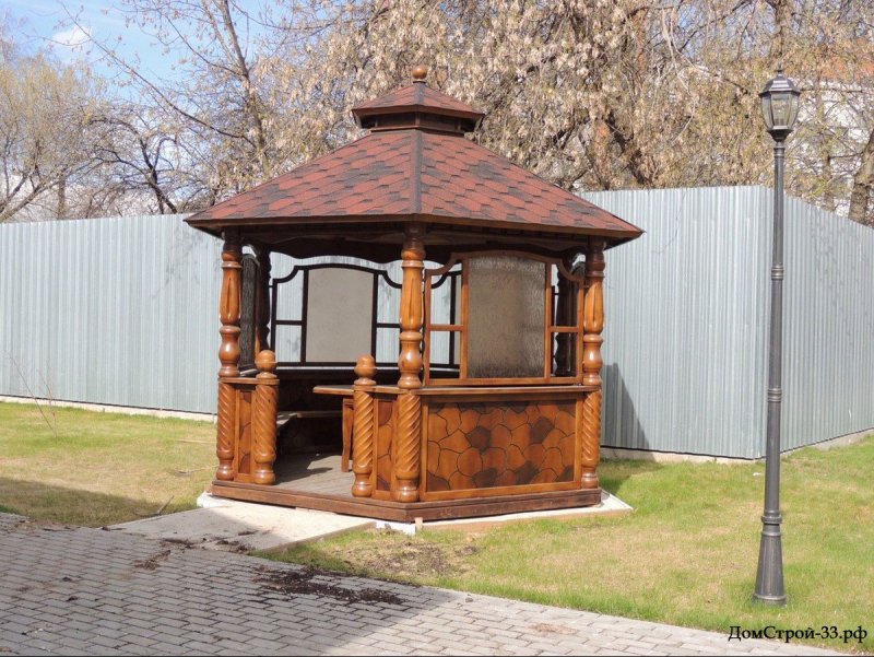 Беседка с мягкой кровлей