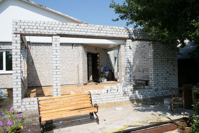 Пристрой из кирпича к кирпичному дому