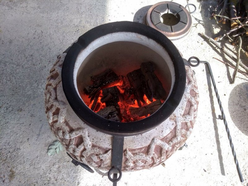 Тандыр для шашлыков на углях