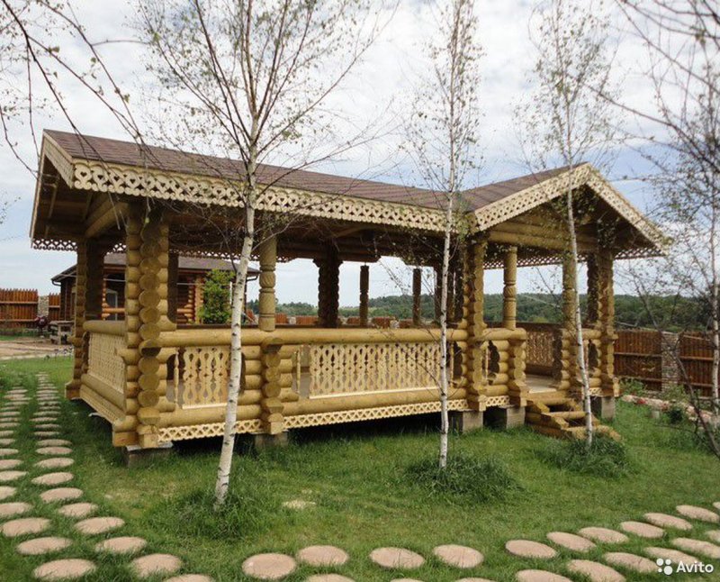 Дачные резные беседки