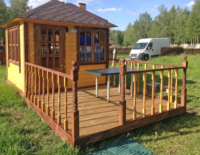 Беседка с открытой верандой