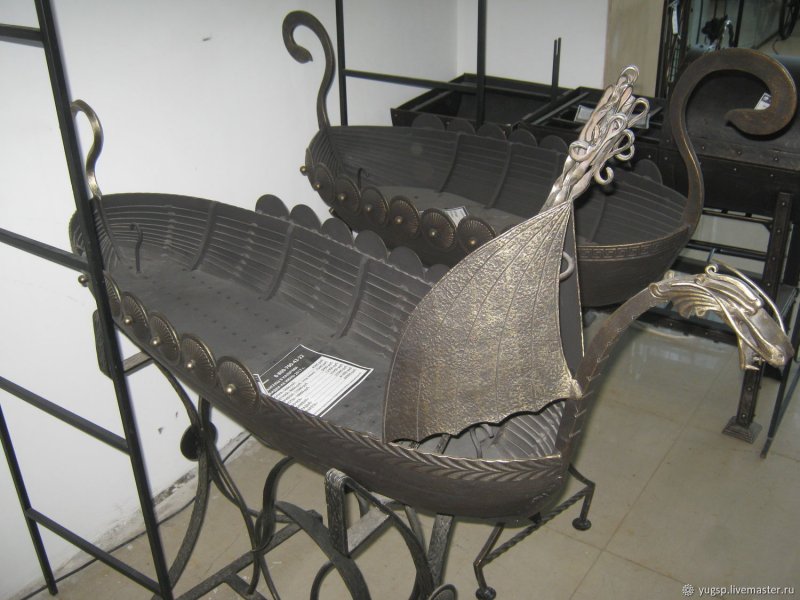 Кованый корабль