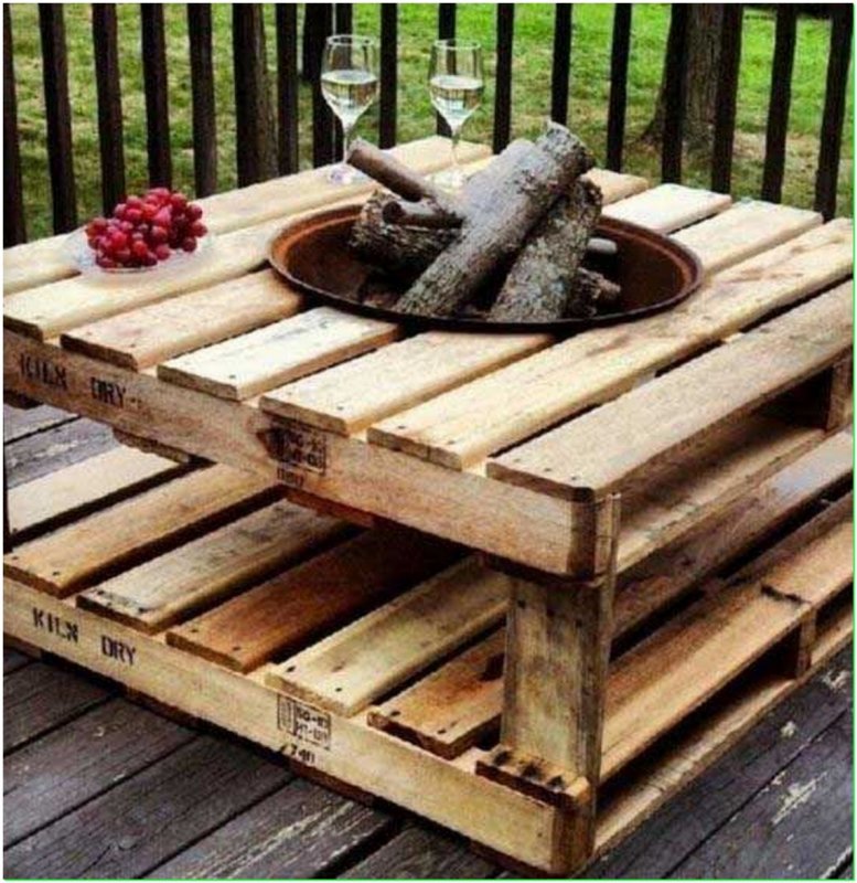 Паллеты на даче