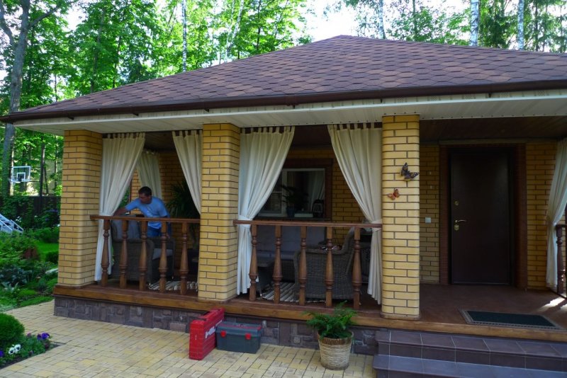 Уличные шторы для веранды и террасы
