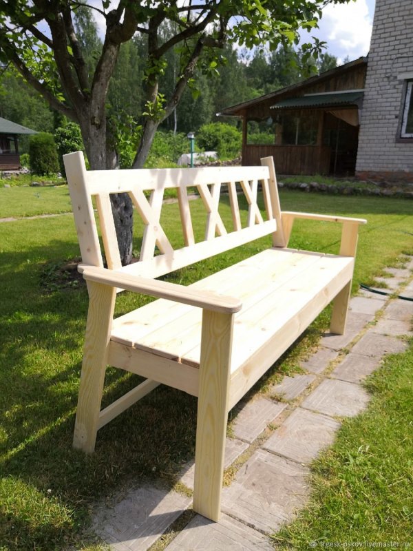 Садовая скамейка из бруса