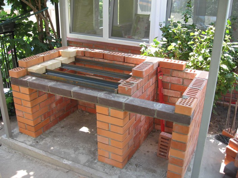 Мангал из кирпича
