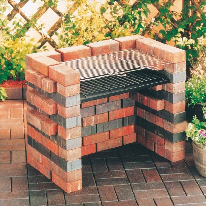 Мангал из кирпича