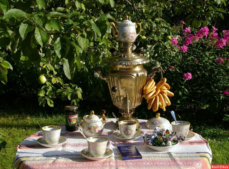Чаепитие с самоваром
