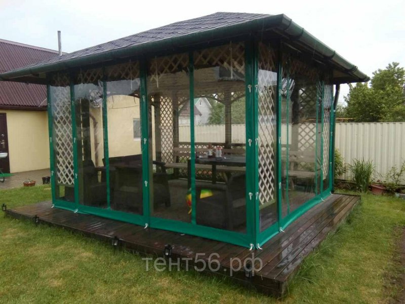 Пластиковые шторы для беседок
