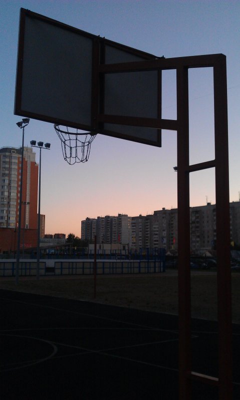 Баскетбольное кольцо уличное