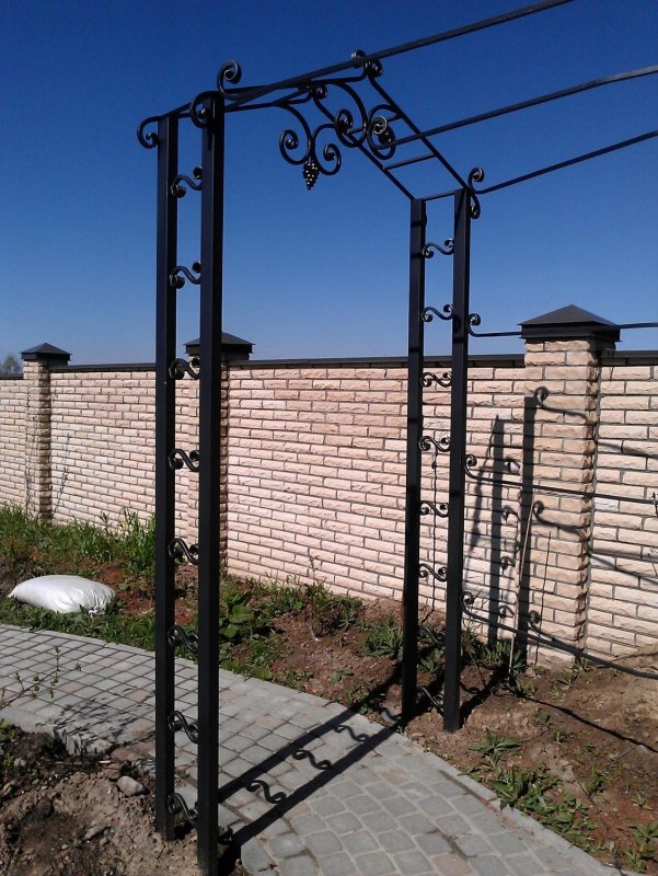 Перголы с кованными соединениями