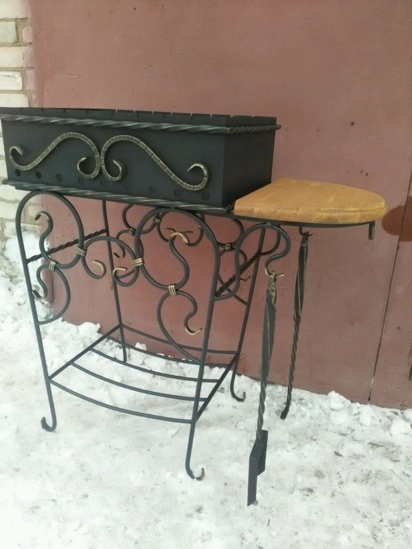 Мангал со столом