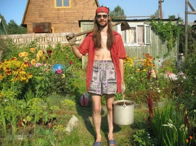 Дачницы на даче