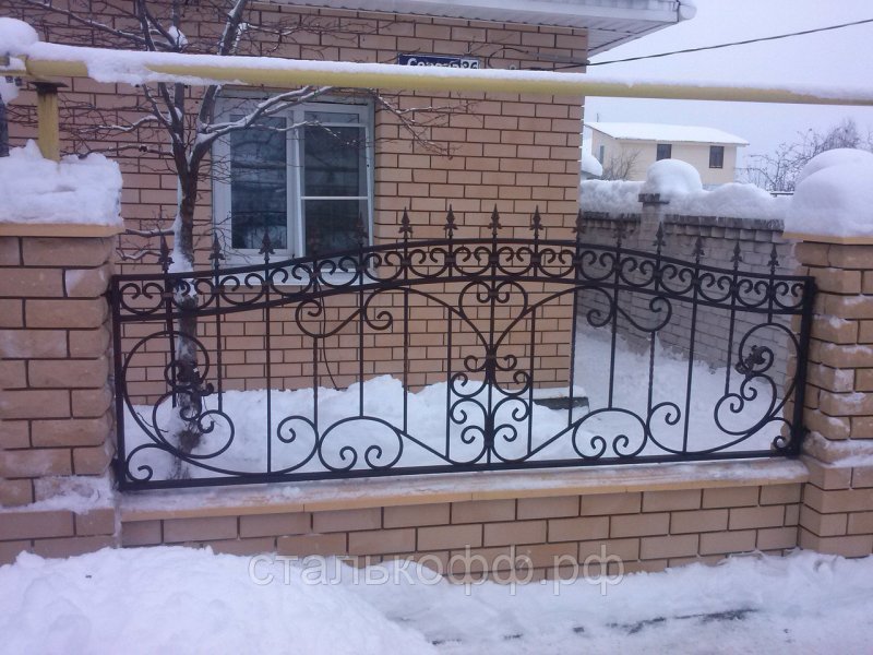 Кованые ограждения для палисадника