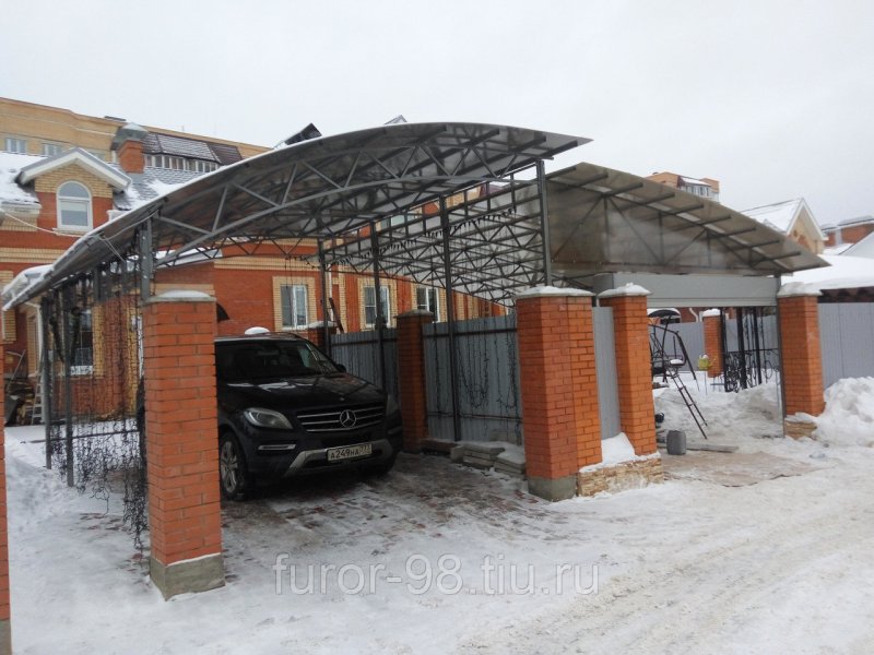 Гараж с навесом