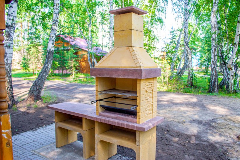 Беседка с мангальной зоной