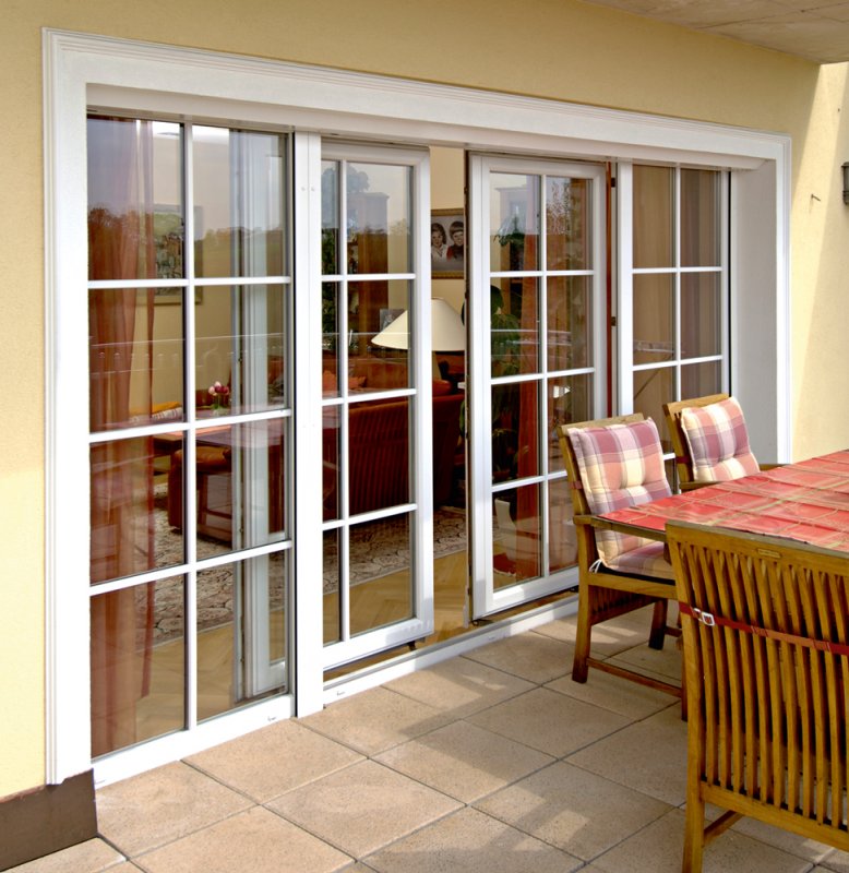 ПВХ двери Rehau Doors
