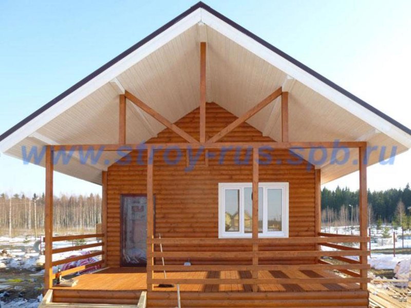 Баня с террасой под двухскатной крышей