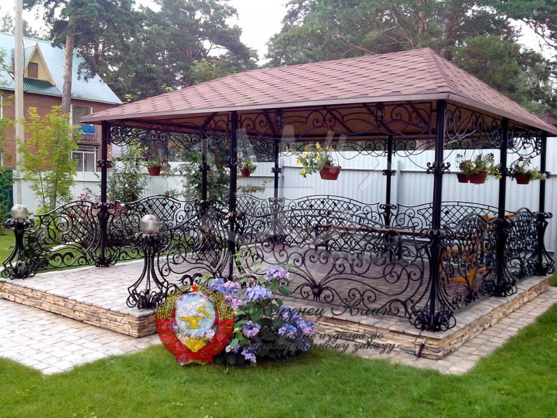 Мангал на зона из металла