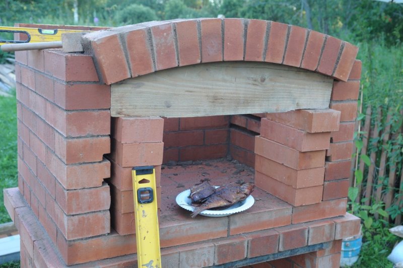 Уличные жаровни из кирпича
