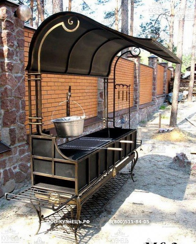 Уличное барбекю из металла